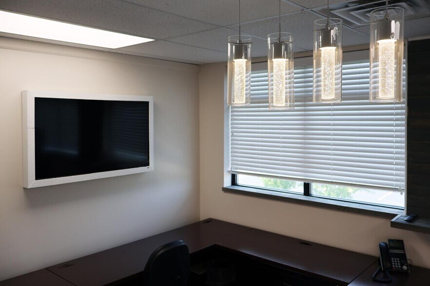 More Photos Of 13810-13854 Lakeside Cir, Sterling Heights Storefront Retail Office For Lease