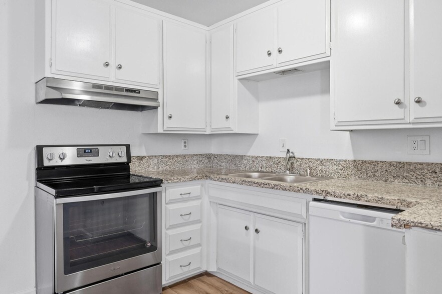 More Photos Of 1143 43rd Ave, Sacramento Apartments For Sale