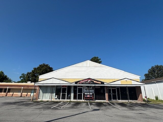 More Photos Of 109 Henderson Dr, Jacksonville Restaurant For Sale