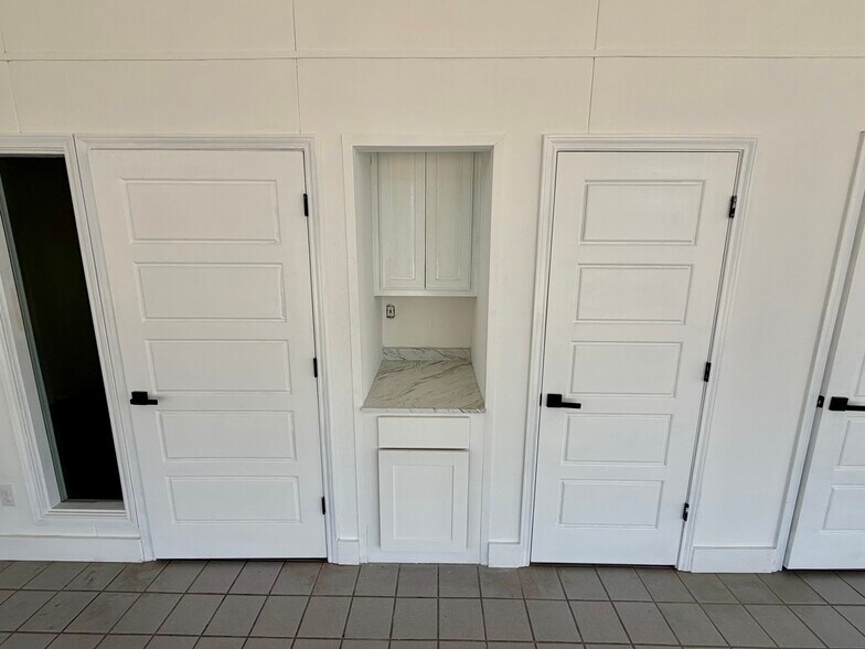 More Photos Of 8051 Boulevard 26, North Richland Hills Mixed Retail For Sale