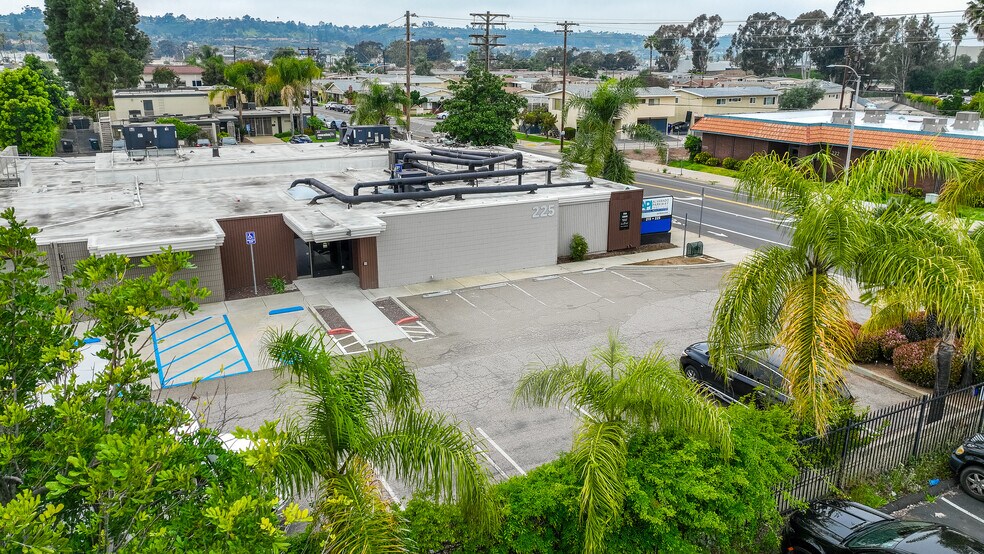 More Photos Of 225 W Madison Ave, El Cajon Medical For Lease