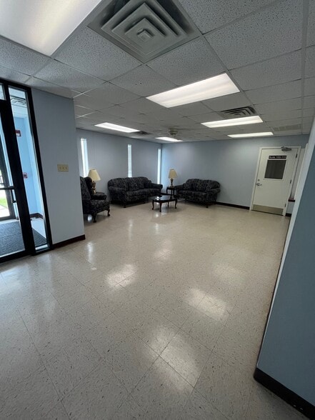 More Photos Of 1739 13th St, Hempstead Medical For Lease