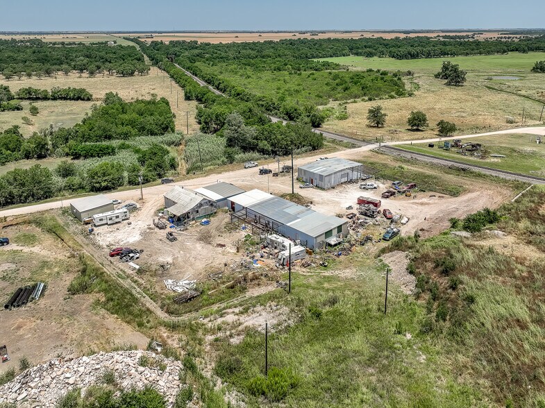 More Photos Of 605 S State Highway 95, Taylor Land For Sale