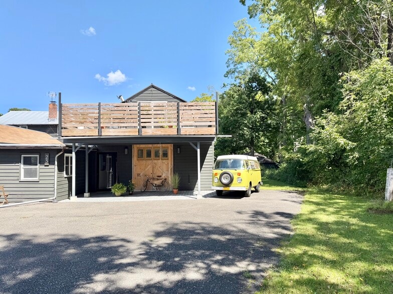 Primary Photo Of 23 Rothermel Ln, Kinderhook Flex For Sale