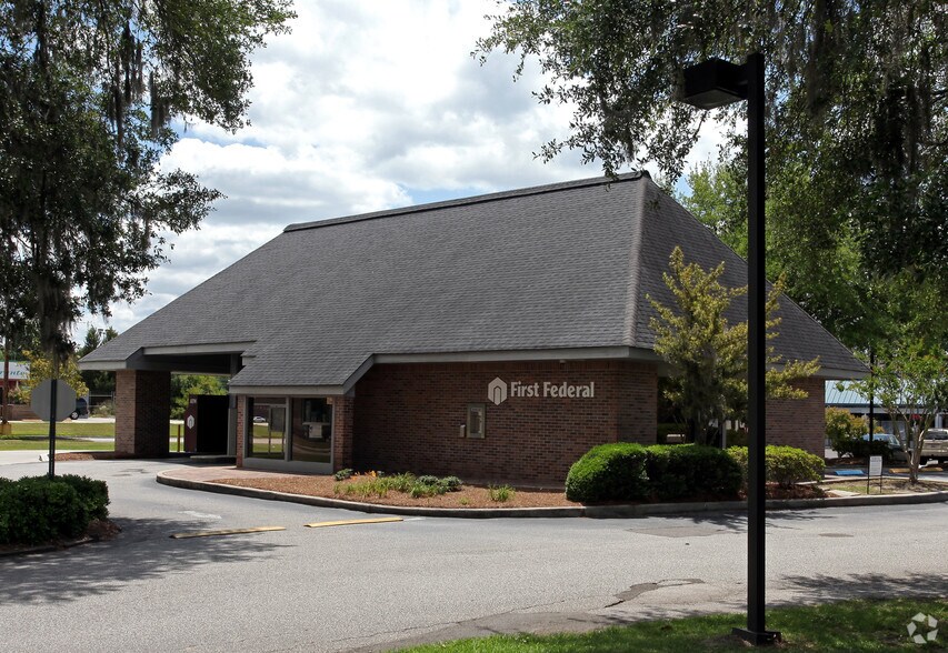 Primary Photo Of 1960 Old Trolley Rd, Summerville Bank For Sale