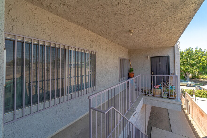 More Photos Of 12120 215th St, Hawaiian Gardens Apartments For Sale