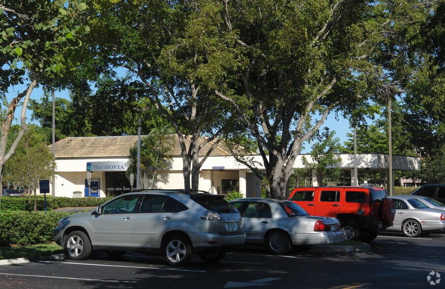 More Photos Of 1790 N Pine Island Rd, Fort Lauderdale General Retail For Sale