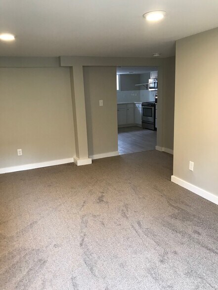 More Photos Of 1035 SE 14th Ave, Portland Apartments For Sale