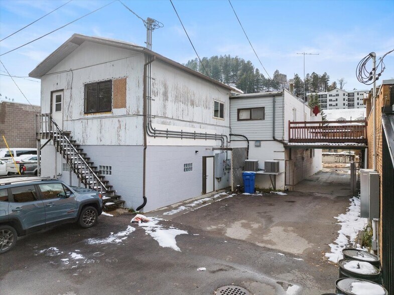 More Photos Of 87 Sherman St, Deadwood Restaurant For Lease