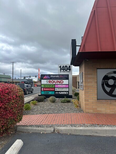 More Photos Of 1404 NE 3rd St, Bend Storefront Retail Office For Lease