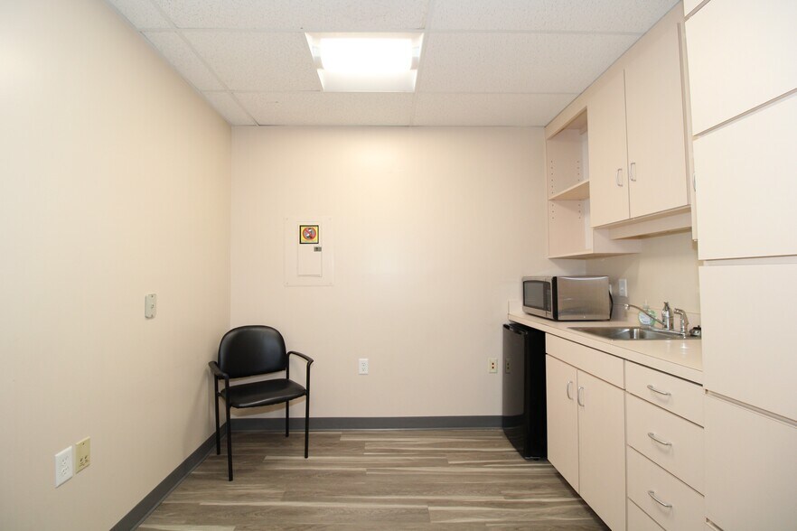 More Photos Of 1185 Mt Aetna Rd, Hagerstown Medical For Lease