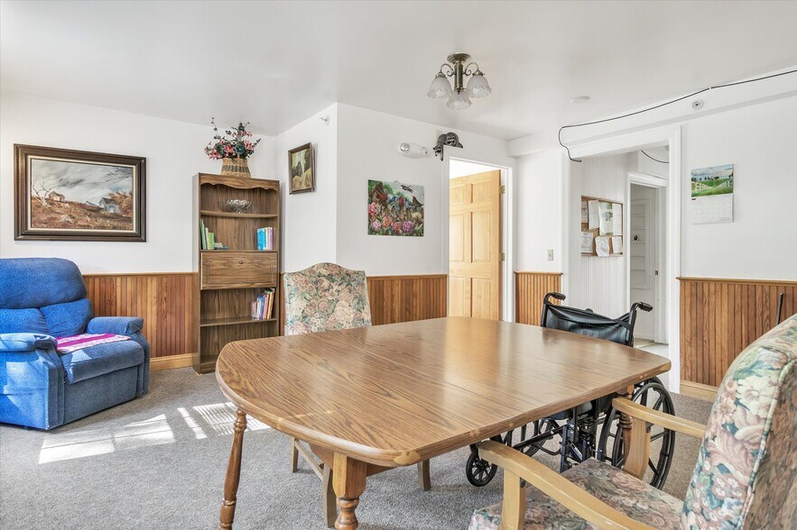 More Photos Of 121 S 5th St, Evansville Assisted Living For Sale