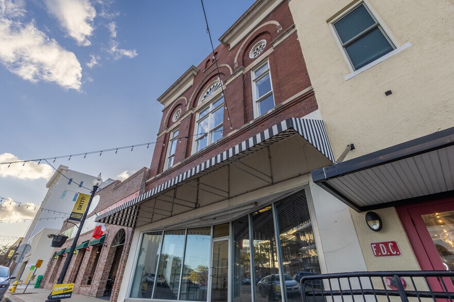 More Photos Of 134 E Front St, Hattiesburg Restaurant For Sale