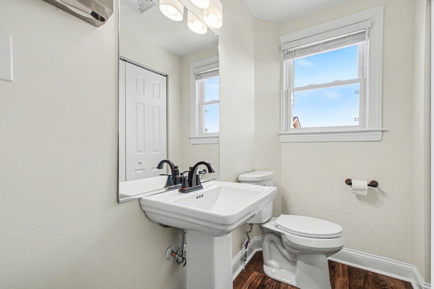 More Photos Of 2603 Lafayette Blvd, Fredericksburg General Retail For Lease