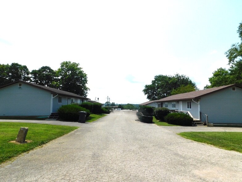 More Photos Of 10 Campbell Ct, Salem Apartments For Sale
