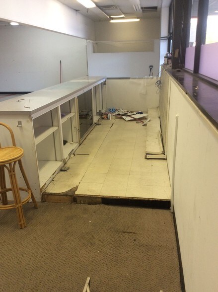 More Photos Of 5636 US Route 60, Huntington Unknown For Lease