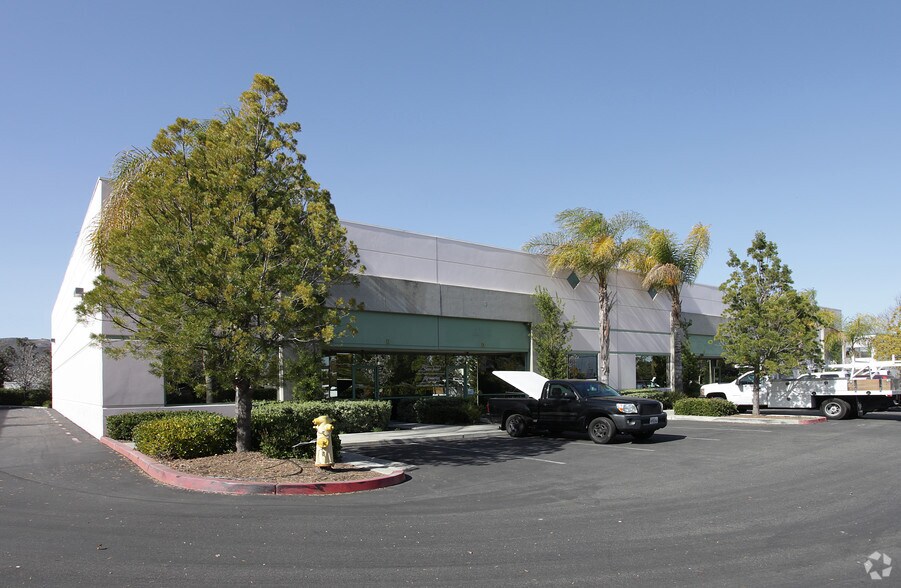 Primary Photo Of 41636 Enterprise Cir N, Temecula Warehouse For Lease