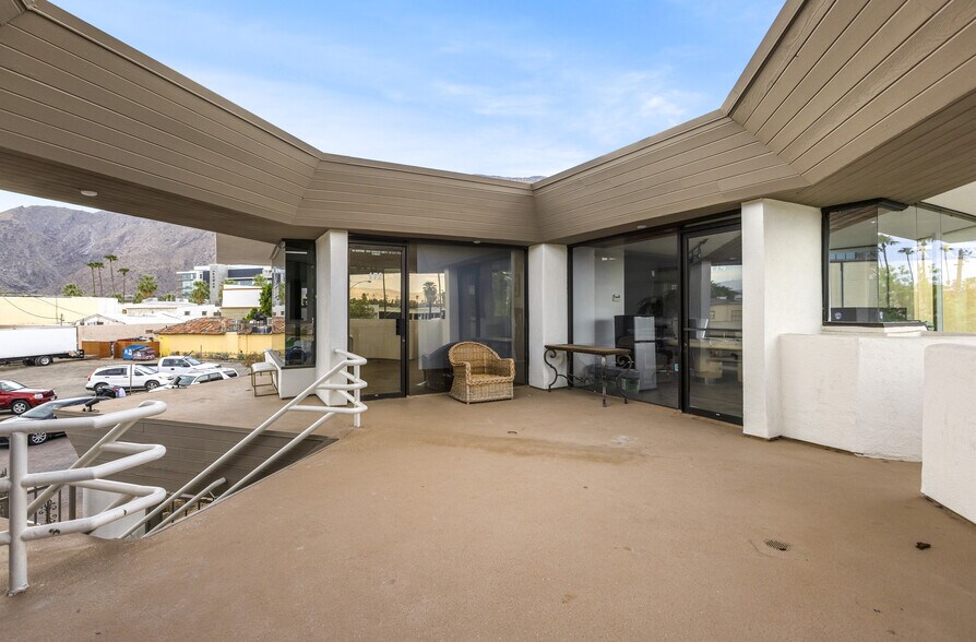 More Photos Of 201 N Indian Canyon Dr, Palm Springs Storefront Retail Office For Sale