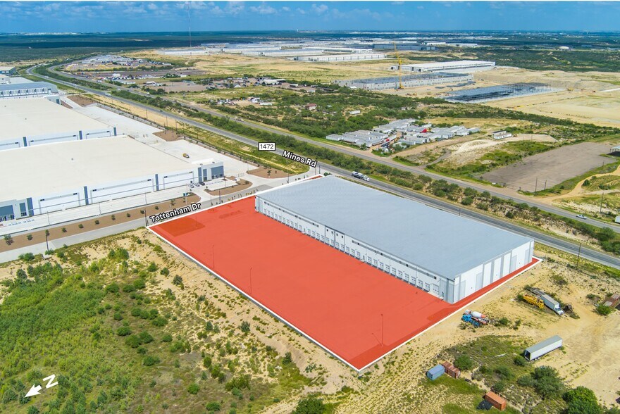 More Photos Of 102 Tottenham Dr., Laredo Warehouse For Sale