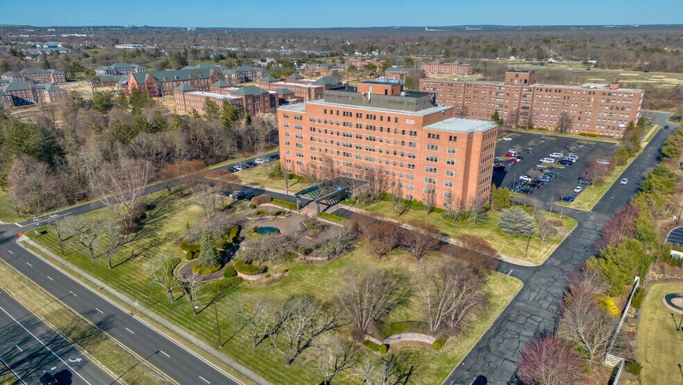 More Photos Of 320 Carleton Ave, Central Islip Office For Lease