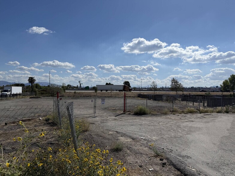 More Photos Of 2295 W Highland Ave, San Bernardino Land For Lease