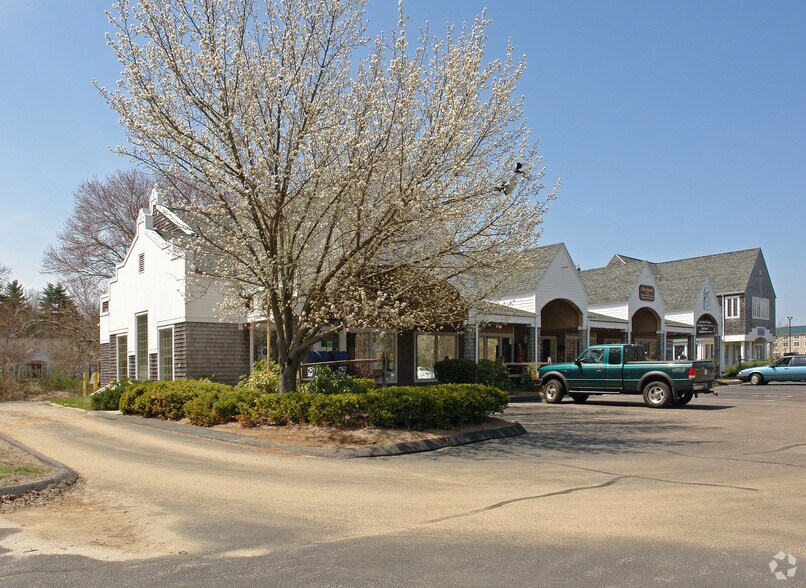 More Photos Of 391 Norwich Westerly Rd, North Stonington Storefront Retail Office For Lease