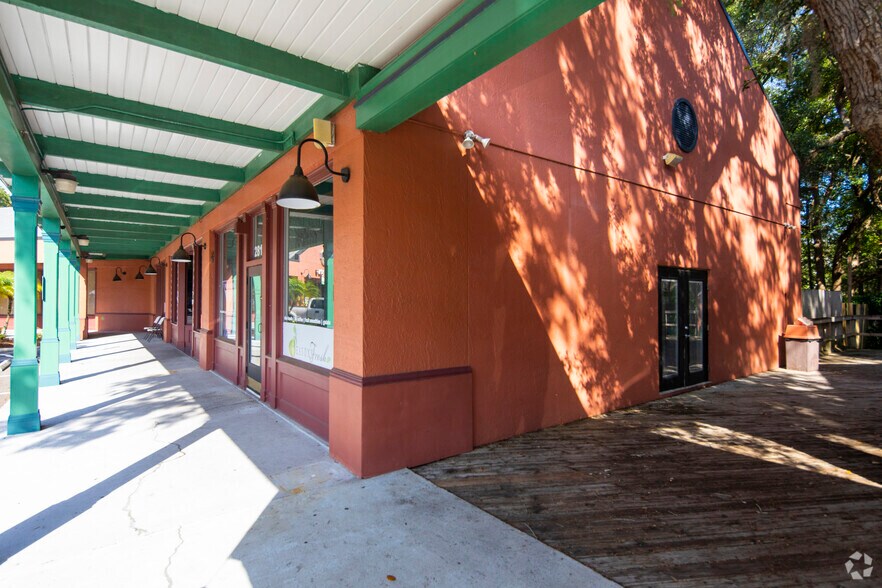 2814 E Bearss Ave, Tampa, FL 33613 For Lease