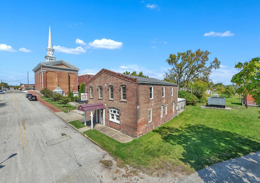 More Photos Of 30 E 3rd St, New Albany Warehouse For Sale