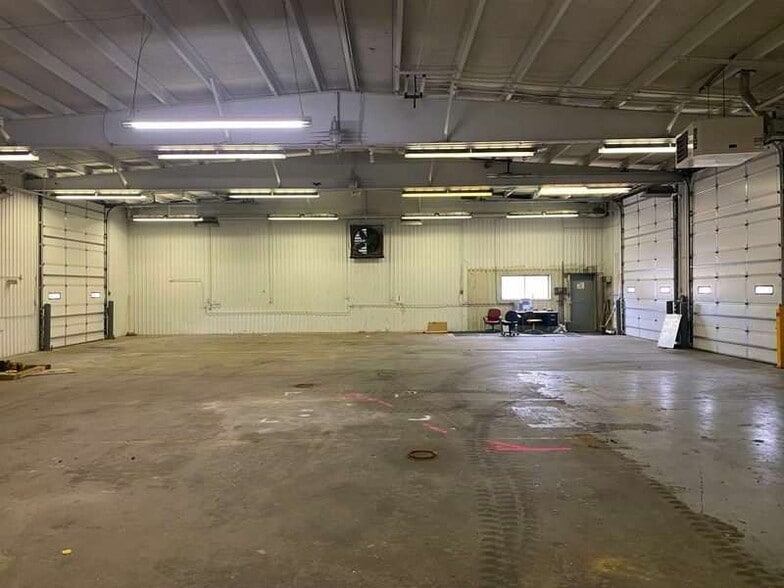 More Photos Of 815 W Sample St, South Bend Truck Terminal For Lease