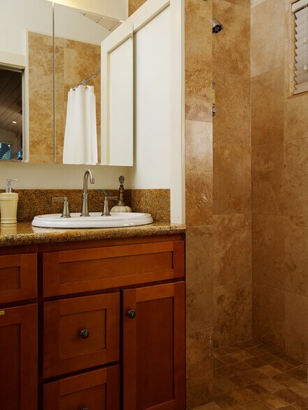 More Photos Of 40 Ae Pl, Paia Apartments For Sale