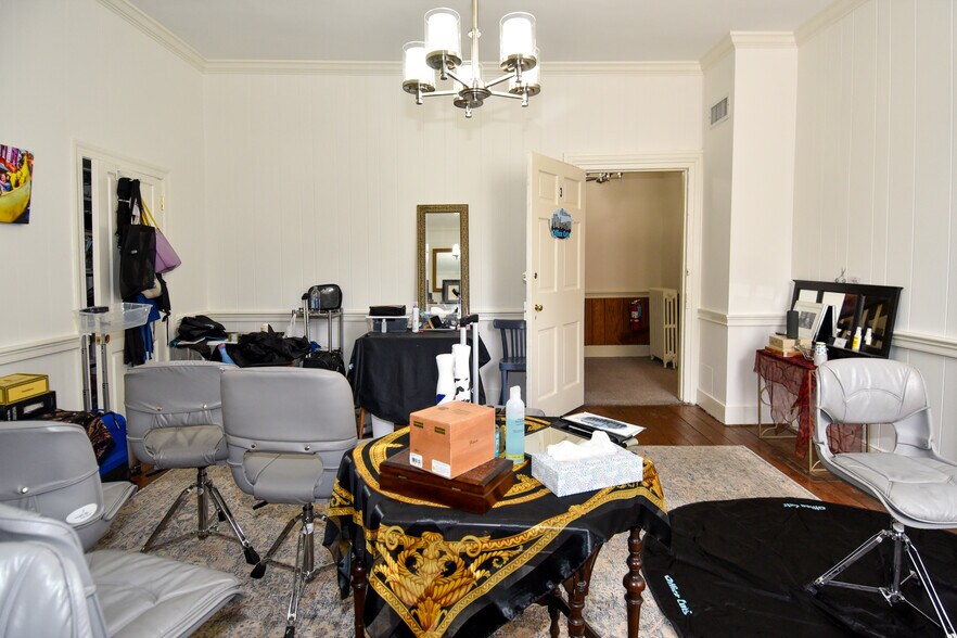 More Photos Of 109 S Fairfax St, Alexandria Office For Sale