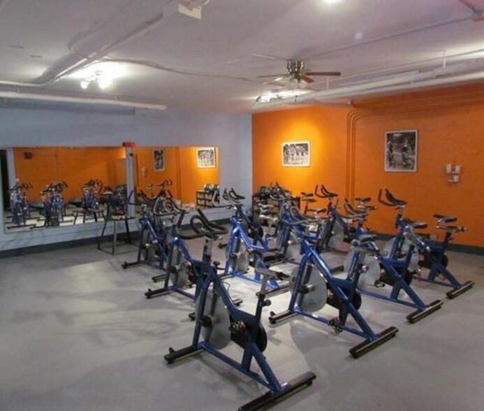 More Photos Of 10140 101 Ave, Lac La Biche Office For Sale