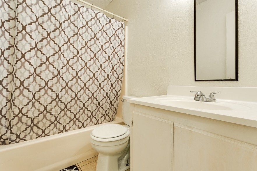 More Photos Of 630 W Taft Ave, Harlingen Apartments For Sale