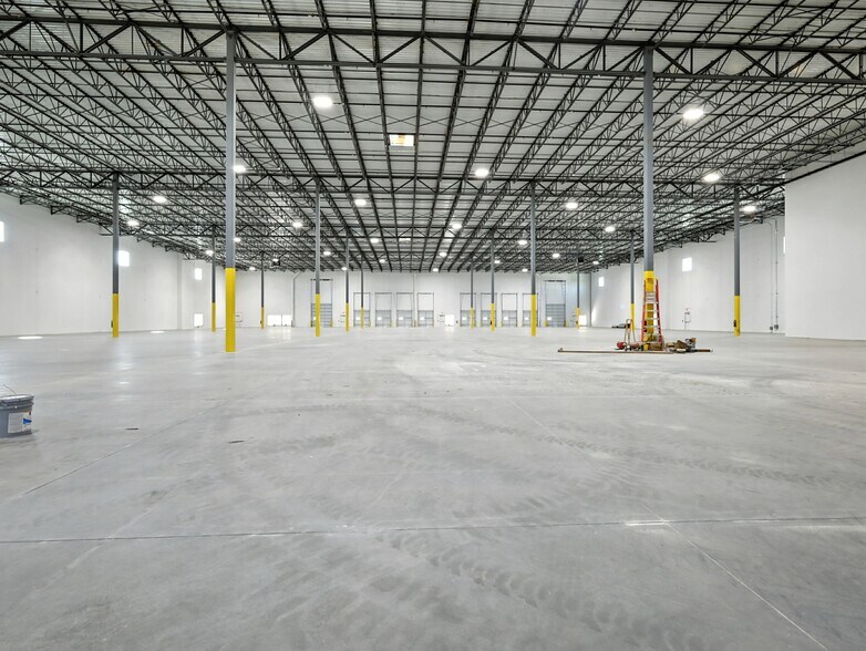More Photos Of 600 Gerault Rd, Flower Mound Warehouse For Sale