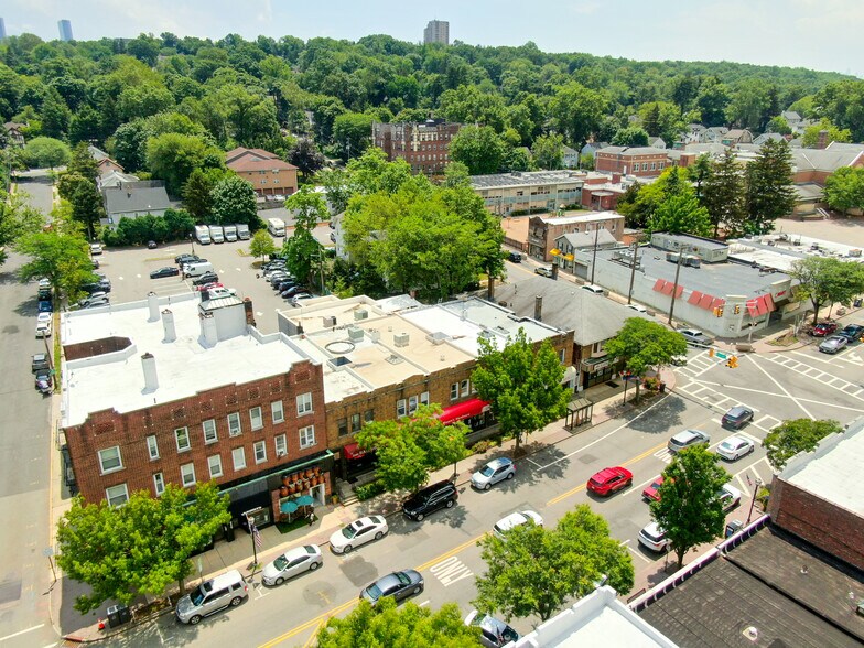 More Photos Of , Leonia General Retail For Sale