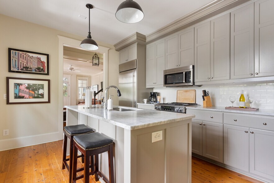 More Photos Of 196 Rutledge Ave, Charleston Specialty For Sale