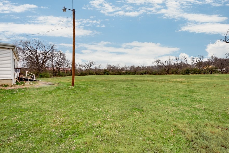 More Photos Of 4633 Wichita St, Fort Worth Religious Facility For Lease
