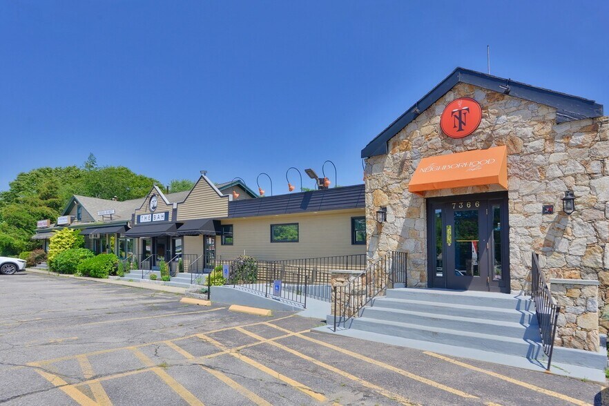 More Photos Of 7354-7366 Post Rd, North Kingstown Restaurant For Sale