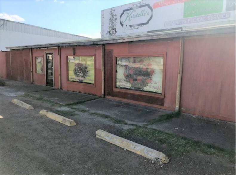 More Photos Of 1117-1119 Bustamante St, Laredo General Retail For Sale