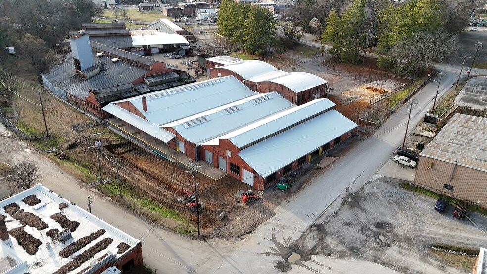 Primary Photo Of 517 Eastanallee Ave, Athens Industrial For Lease