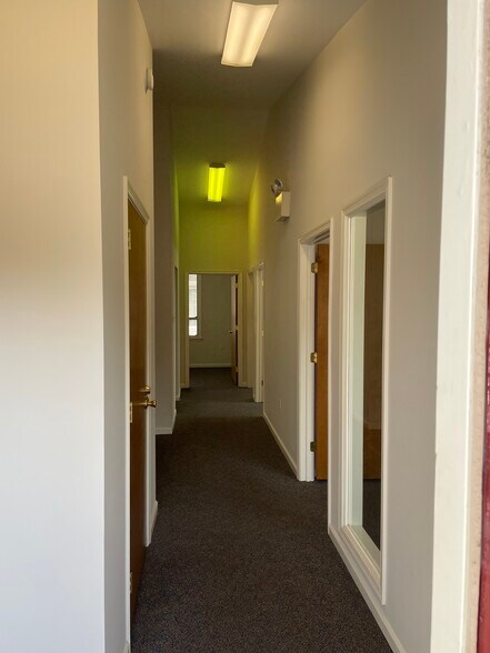 More Photos Of 252 W Swamp Rd, Doylestown Office For Lease