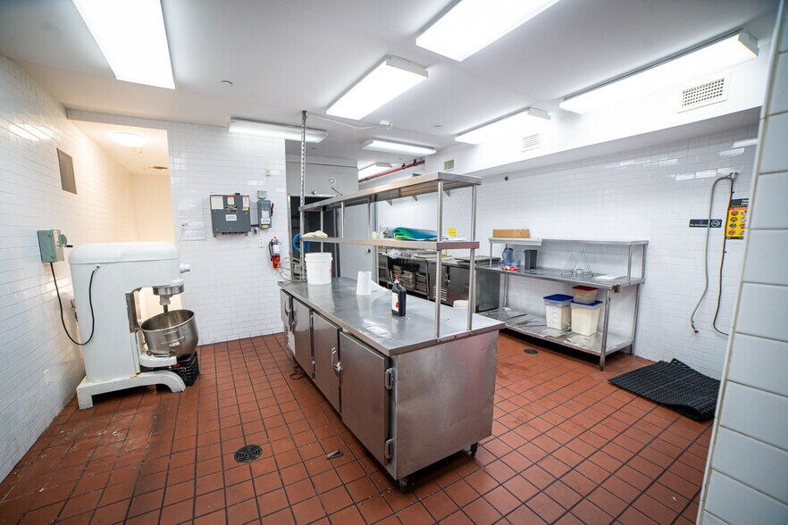 More Photos Of 1655 Sheepshead Bay Rd, Brooklyn Restaurant For Sale