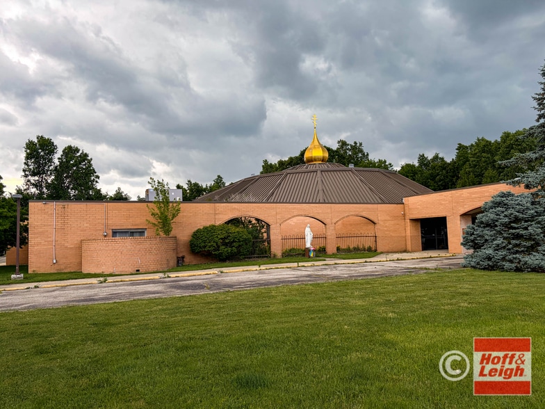 More Photos Of 2711 W 40th St, Lorain Religious Facility For Sale