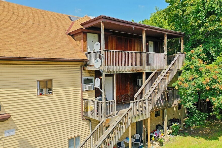 More Photos Of 420 Broadway Ave, McKees Rocks Apartments For Sale