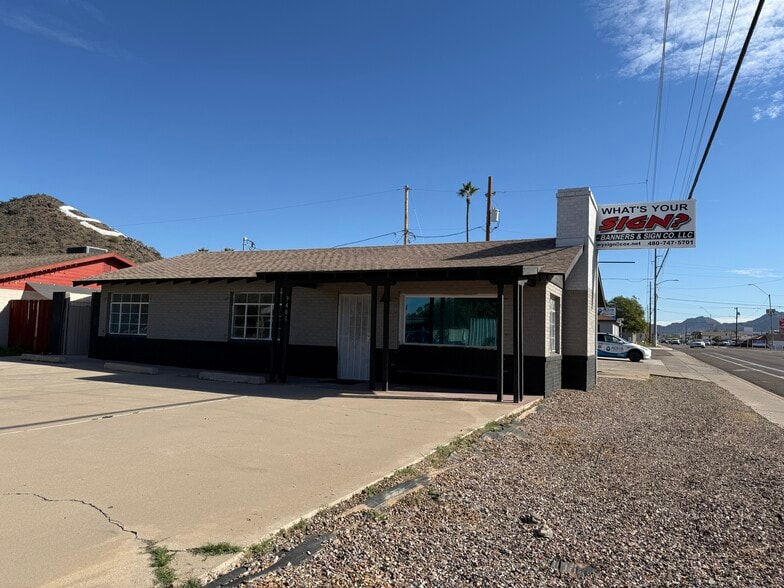 More Photos Of 9401 N 3rd Dr, Phoenix General Retail For Lease
