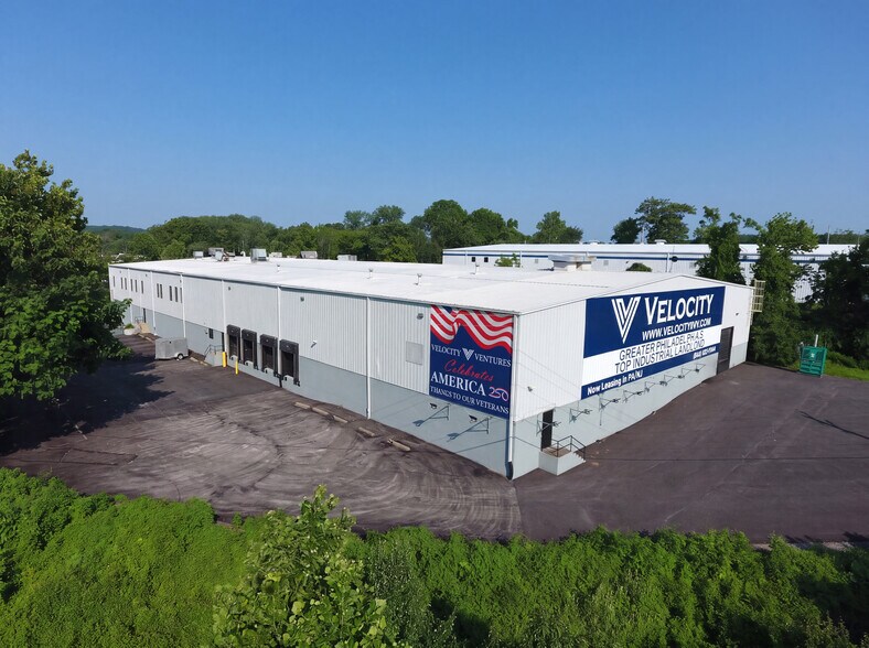 More Photos Of 60 Portland Rd, West Conshohocken Warehouse For Lease