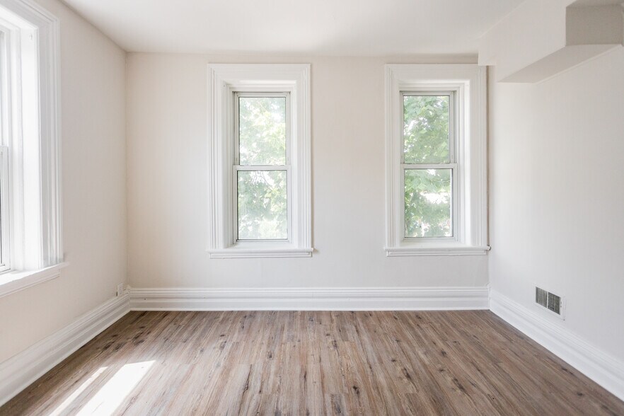 More Photos Of 1124 McKinstry St, Detroit Multifamily For Sale