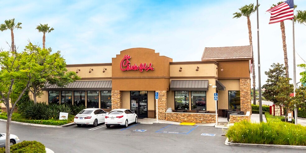 More Photos Of 450-590 Hidden Valley Pky, Corona Unknown For Lease