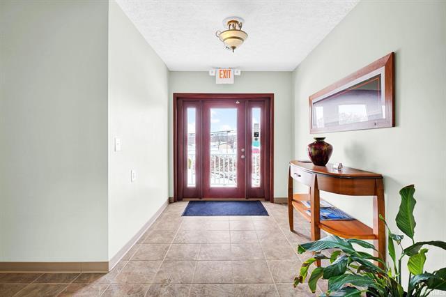 More Photos Of 2359 16th St, Bedford Office For Sale
