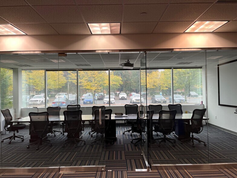 More Photos Of 195 Route 9 S, Manalapan Township Office For Lease